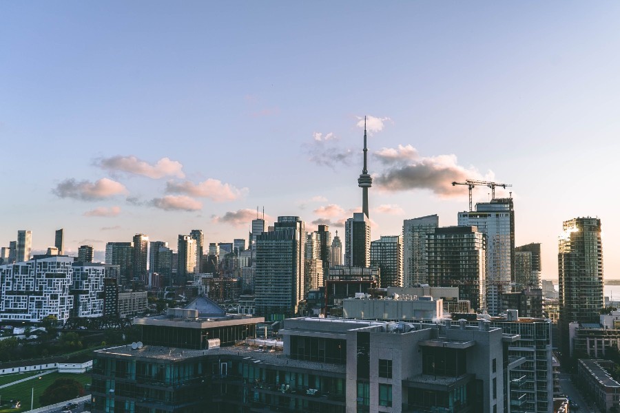 Photo of Toronto skyline with many highrise buildings